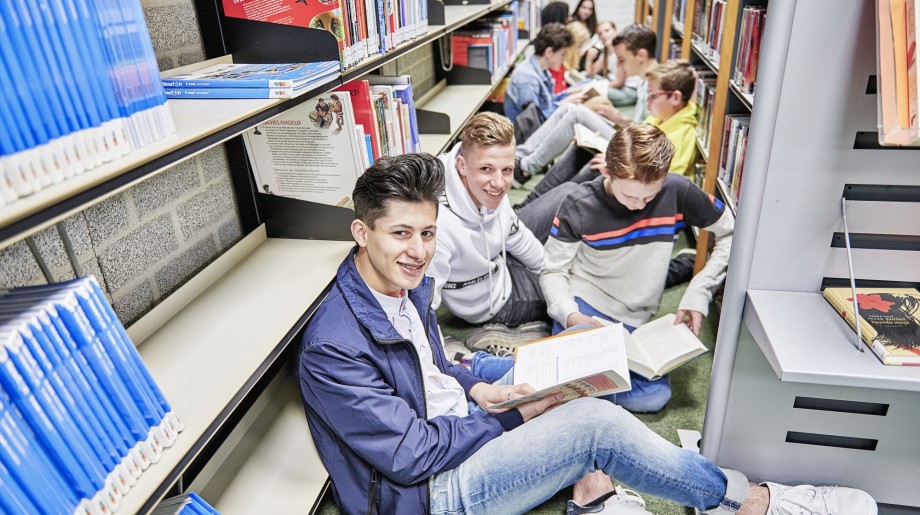 Pius X-College BLADEL afbeelding 2